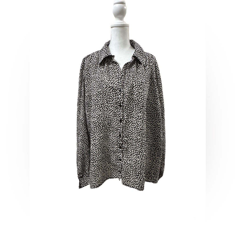Women's Plus 22 Long-Sleeve Button down Blouse Black Cream Leaf Amaranto Career
